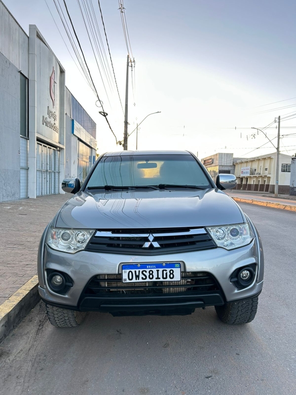 Produto l200-triton-hpe-d-at